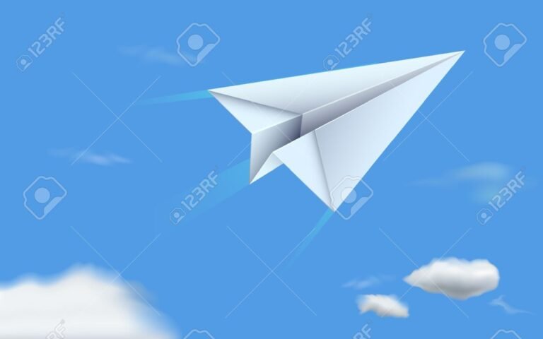 avion de papel volando en el cielo
