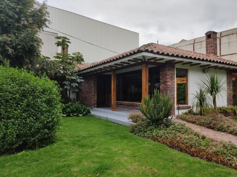 Dónde encontrar casas en arriendo en Lo Blanco 2 casas en arriendo en un vecindario tranquilo