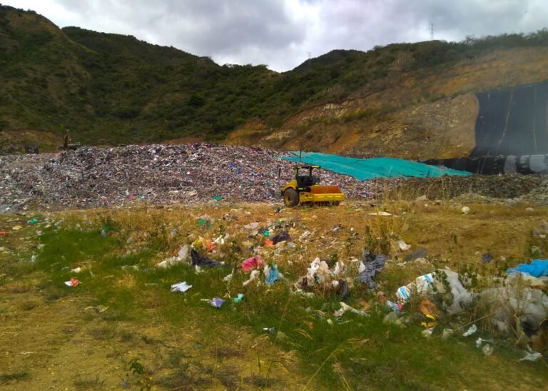 Qué servicios y características tiene el relleno sanitario La Laja 4 Qué servicios y características tiene el relleno sanitario La Laja
