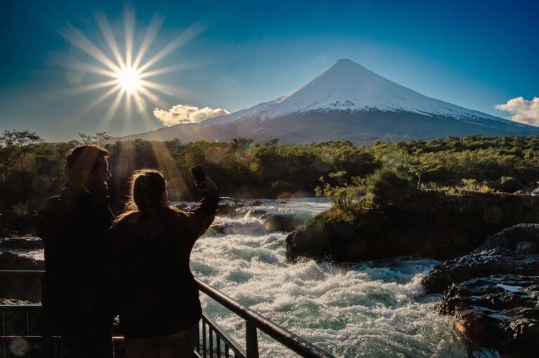 Qué son los Saltos del Petrohué y cómo llegar al Volcán Calbuco 4 Qué son los Saltos del Petrohué y cómo llegar al Volcán Calbuco